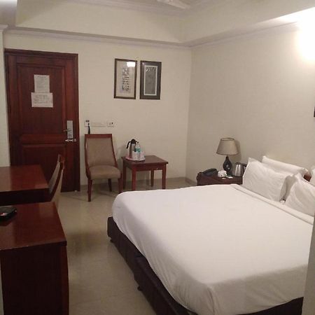 Hotel Bluestone غازي أباد المظهر الخارجي الصورة