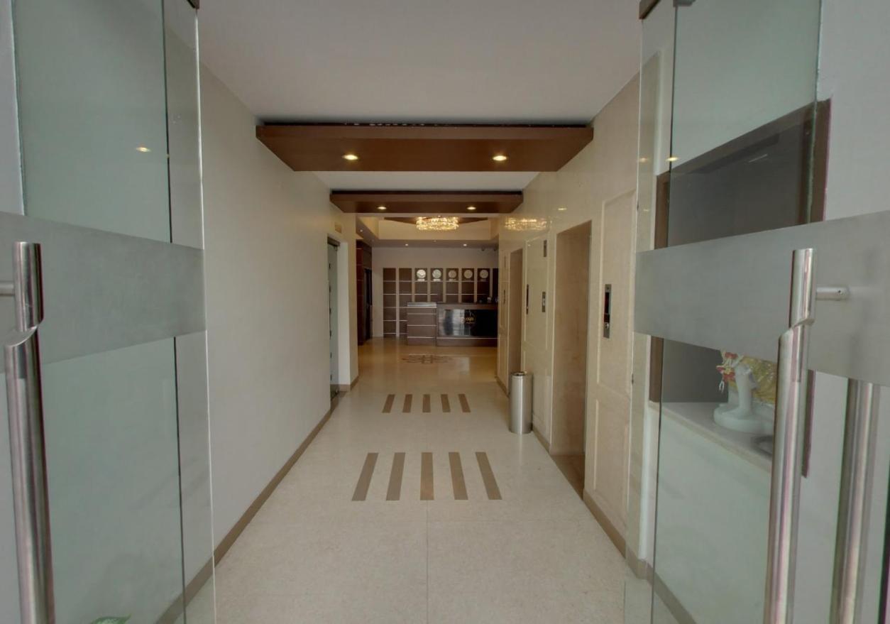 Hotel Bluestone غازي أباد المظهر الخارجي الصورة